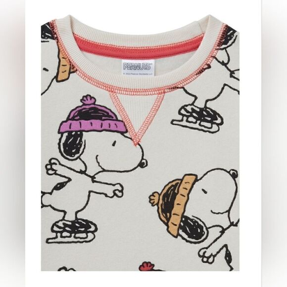 Nwt Boy or Girl Unisex Peanuts Snoopy Crewneck Sweatshirt - Picture 3 of 8